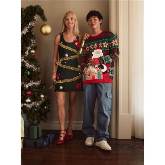 Holiday Time Men's Long Sleeve Christmas Sweater with Santa, Sizes XS-3XL - Picture 5 of 6